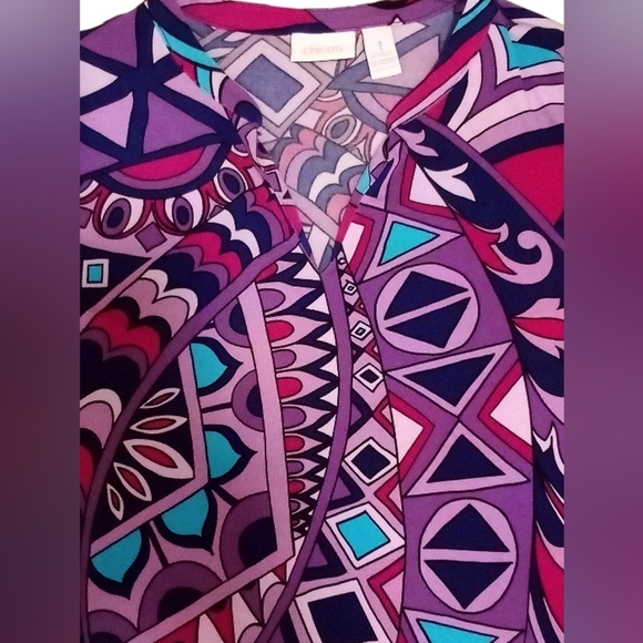 Chico's - Multi Colored Abstract Blouse, 3/4 Bell Sleeves, Size 1, V-neck, - Picture 6 of 8